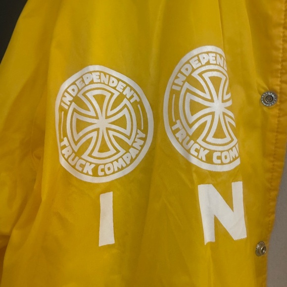 Independent men’s L vintage Y2K skate windbreaker- no collar was removed. GUC - Picture 3 of 15